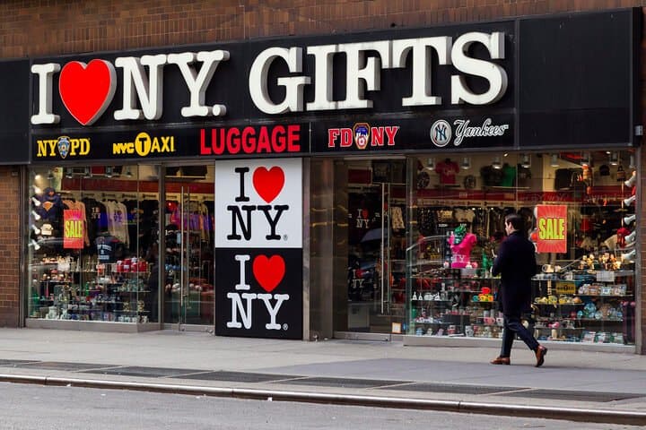 6. Tienda en Nueva York del logo I Love NY. Foto – TSQ
