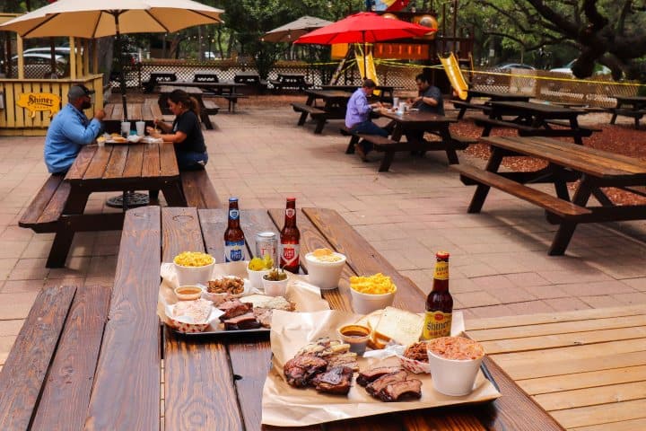 7. Two Bros BBQ Market. Foto - Two Bros BBQ Market (Facebook)