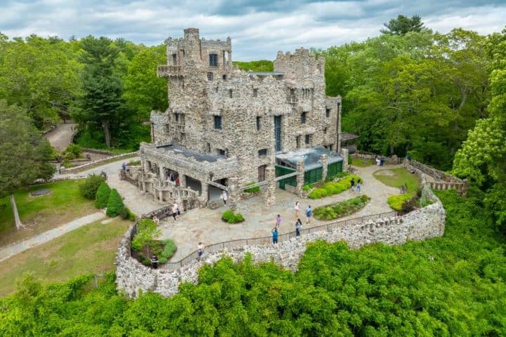 7. Castillo Gillette. Foto - 1420 WBSM