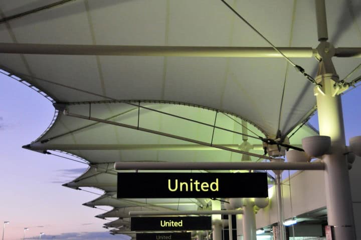 8. Salidas de United en el Aeropuerto Internacional de Denver. Foto - Getty Images