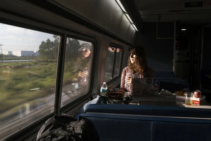 9. Pasajera en el tren 41 de Amtrak hacia Florida. Foto - Chicago Sun-Times