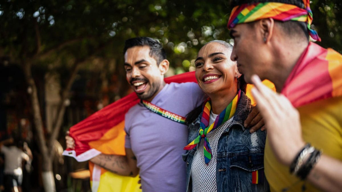 VIAJEROS SE ALOJAN EN LA CDMX DURANTE EL PRIDE