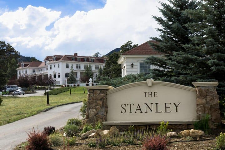 1. Camino de entrada a The Stanley Hotel. Foto - Getty Images