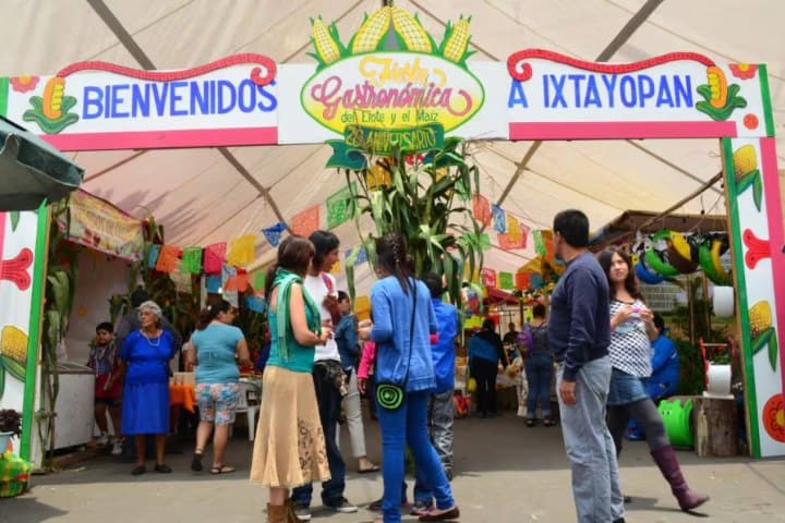 1. Entrada a la Feria del Elote en años anteriores. Foto - Mas-mexico