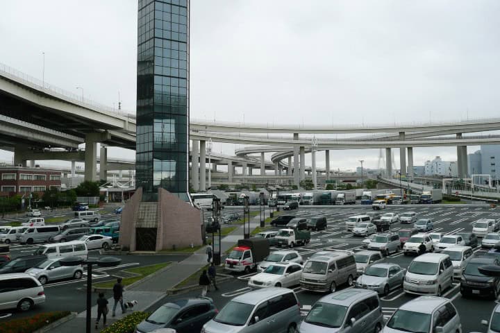 1. Estacionamiento de Daikoku Futo. Foto - Wikimedia Commons