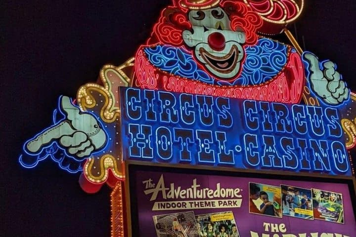 1. Letrero de Circus Circus Las Vegas. Foto - Circus Circus Las Vegas Hotel & Casino (Facebook)