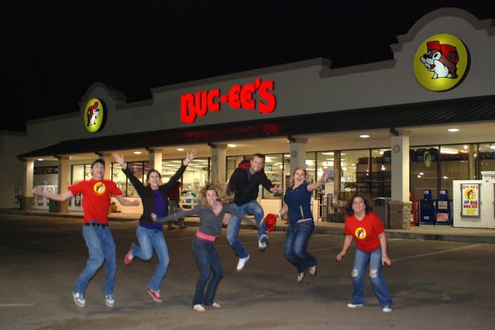 1. Visitantes en Buc-ee's. Foto - Buc-ee's (Facebook)