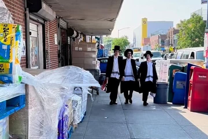 1. KRM Kollel Supermarket. Foto – @contrastesrk (Instagram)