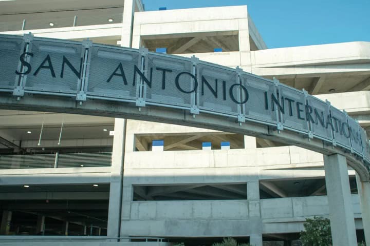 1. Aeropuerto de San Antonio. Foto - Telemundo San Antonio