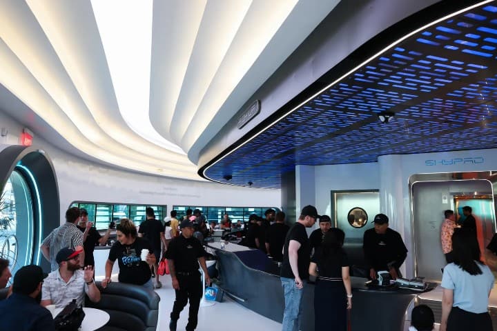 10. Interior de Tesla Diner. Foto - Business Insider
