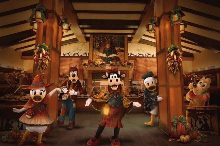2. Concepto artístico de Clarabelle’s Enchanted Halloween Dinner en Storytellers Café. Foto - Archivo Disney