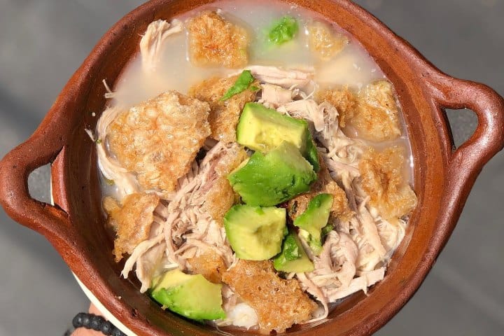 2. Pozole blanco de Guerrero. Foto - @chefandresgallegos (Instagram)