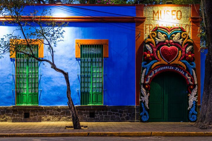 2. La Casa Azul de Frida Kahlo. Foto – Olana NY State Historic Site