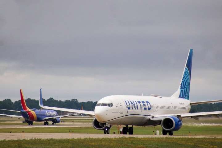 3. Avión de United Airlines en Cleveland. Foto - @casipilotob (Instagram)