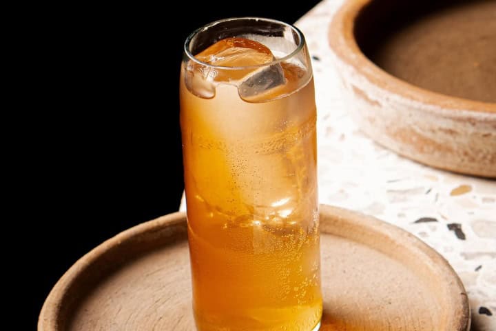 3. Llanura Mezcal, servido en Rufina Mezcalería. Foto - @rufinamezcaleria (Instagram)