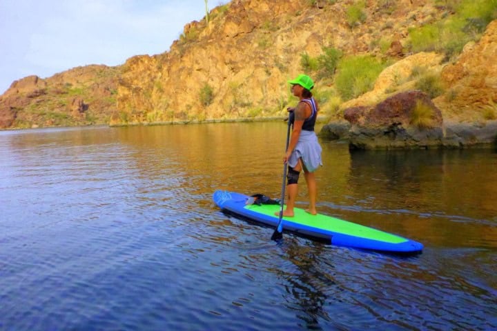 3. Paddle Board en el Lago Saguaro. Foto - No Snow SUP