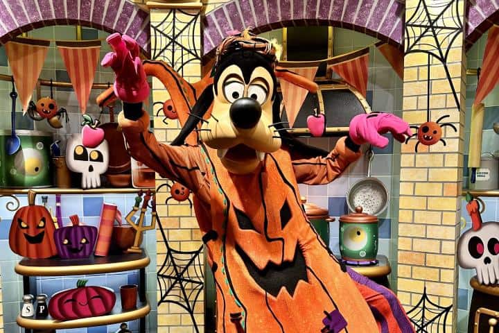 4. Goofy’s Kitchen Celebrates Halloween. Foto - The Kingdom Insider