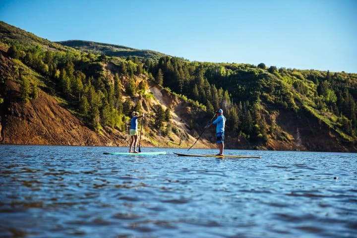 6. Paddle board en Jordanelle Reservoir. Foto - ATV Rentals Utah