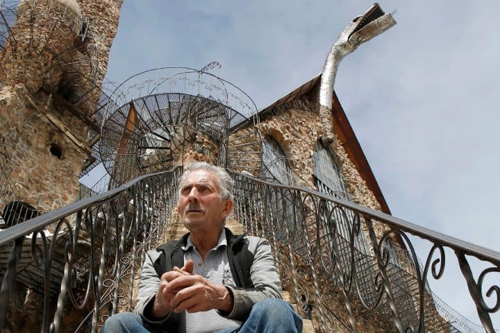 6. Jim en su castillo. Foto - Met Media