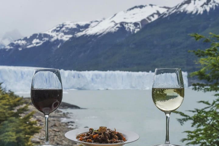 7. Copas de vino con estofado servidos en Resto del Glaciar. Foto - Resto Del Glaciar (Tripadvisor) (Patagonia argentina)