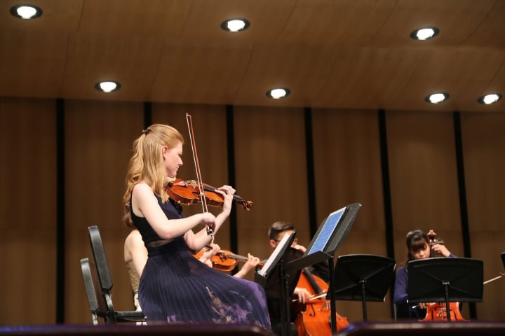 8. Violinista Kate Arndt. Foto - Mellon Music Festival