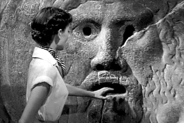8. La Boca de la Verdad en la película "Vacaciones en Roma". Foto - @archaeologyart (X)
