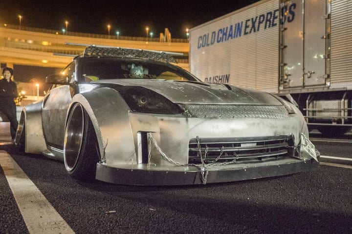 9. Auto de metal en Daikoku. Foto - rshiroma (Flickr)