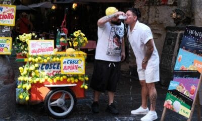 LA LIMONADA EXPLOSIVA DE NÁPOLES, ITALIA