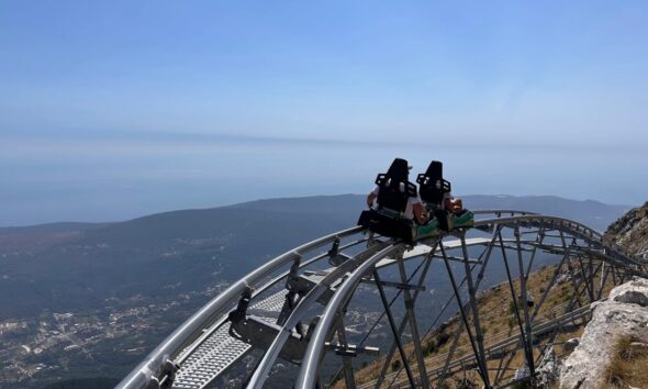 MONTAÑA RUSA ALPINA EN KOTOR, MONTENEGRO