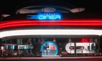 TESLA DINER