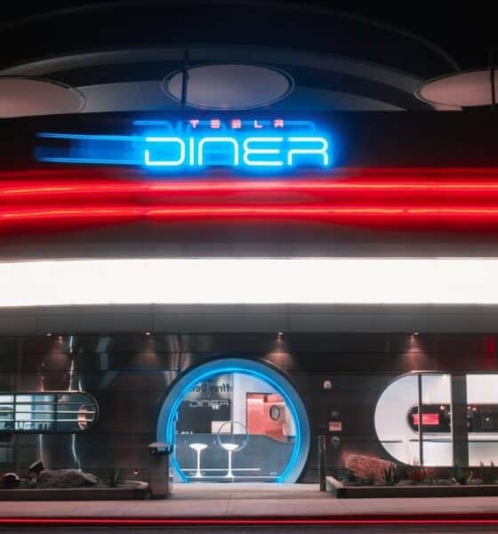 TESLA DINER