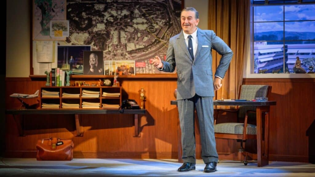 WALT DISNEY A MAGICAL LIFE EN DISNEYLAND, CALIFORNIA
