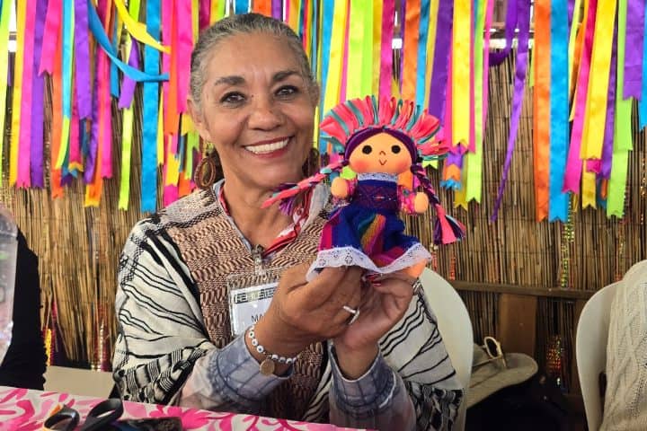 1. Taller de Muñeca Lele con Rehiletes. Foto - Rehiletes