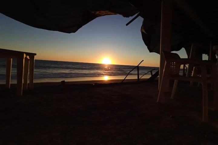 1. Playa El Paraíso. Foto - America Aguilar Paniagua (Google)