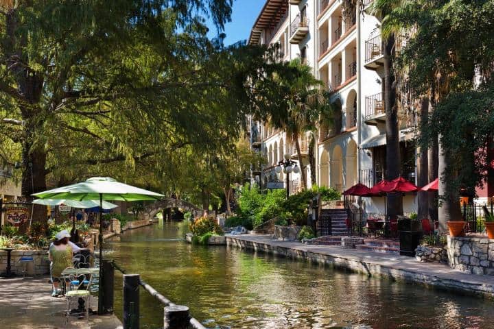 1. River Walk en San Antonio, Texas. Foto - Alamy
