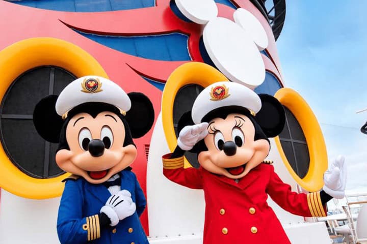 1. Mickey y Minnie en Disney Cruise Line. Foto - Cruise Passenger