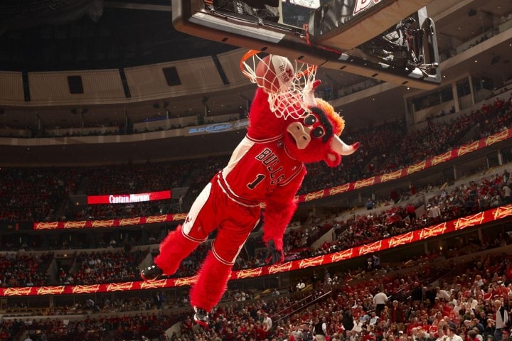 1. Benny, mascota de Los Chicago Bulls. Foto - Getty Images