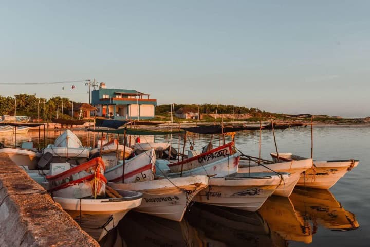 10. Barcos en El Cuyo, Yucatán. Foto - Alamy