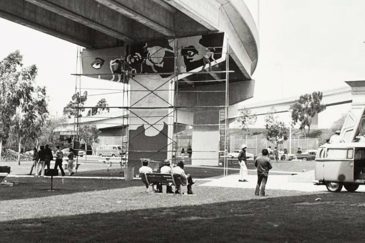 11. Creación de murales en el Parque Chicano. Foto - Great Wall Institute