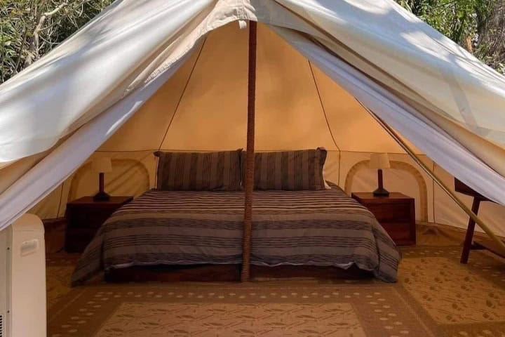 12. Interior de glamping en Punta Santa María Hotel & Glamping. Foto - @puntasantamariahotel (Instagram) (Nayarit)