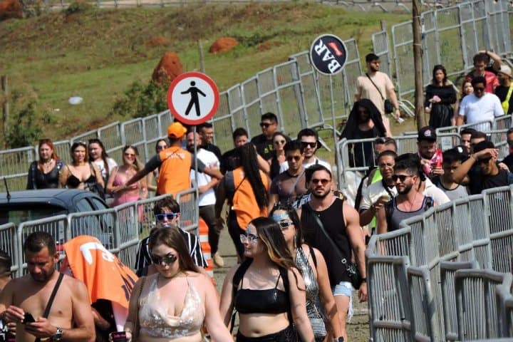 12. Entrada al Tomorrowland Brasil 2024. Foto - Alamy