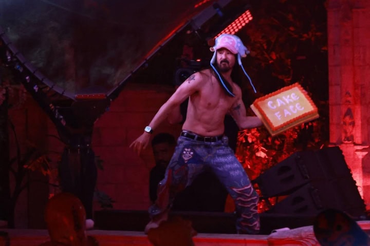 14. Steve Aoki lanzando pasten en el Tomorrowland Brasil 2024. Foto - Alamy