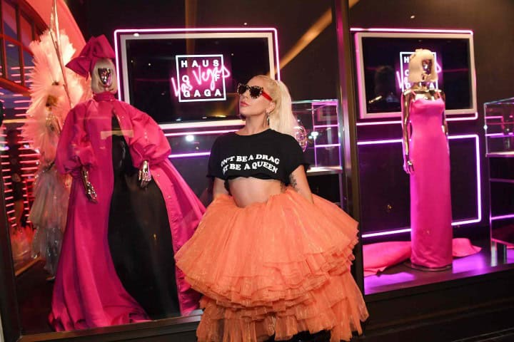 16. Lady Gaga en Haus of Gaga. Foto - @tgifguide (Instagram)