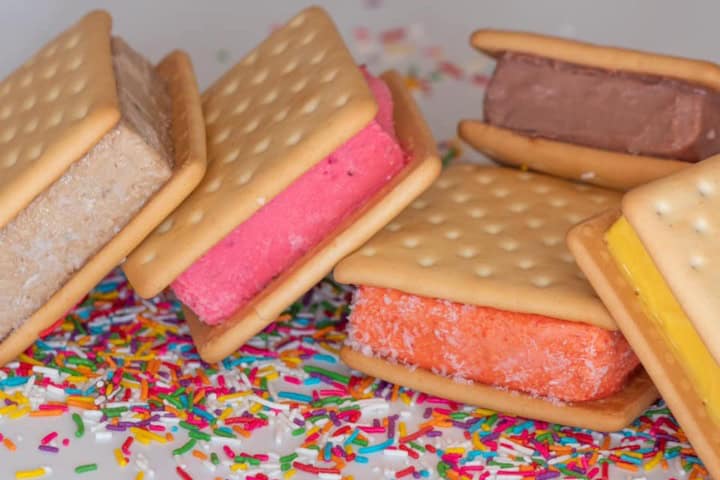2. Sándwich de helado común. Foto - apoyamx