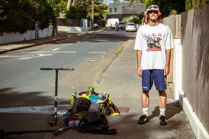 21. Gorkadurante el proyecto, de España a París en Patinete. Foto - @gorka_lasa (Instagram)