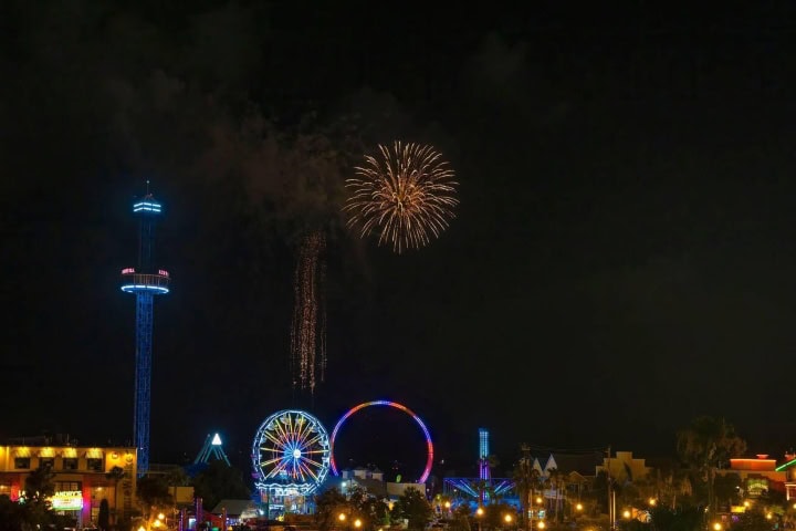 3. Show de fuegos artificiales en Kemah Boardwalk. Foto - Alamy