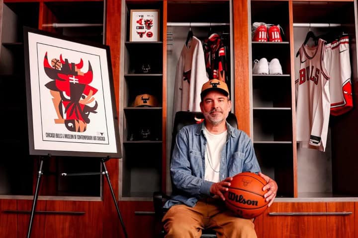 3. Cody Hudson en colaboración con Los Bulls. Foto - @chicagobulls (Instagram)