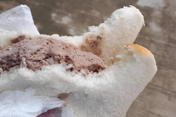 4. Sándwich de helado. Foto - Memes UNAM (Facebook)