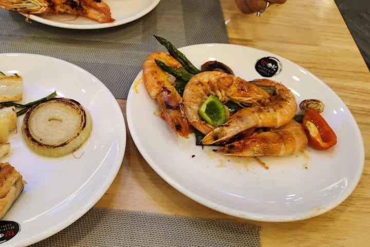 4. Camarones y verduras en Temple Wok. Foto - Sergio Mercado (Google)