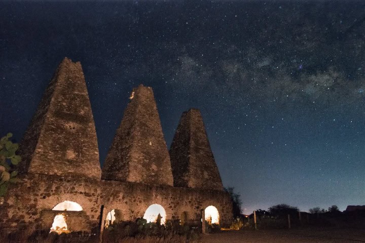 5. Noche en la Hacienda Santa Brígida. Foto - @hacienda_santa_brigida (Instagram)